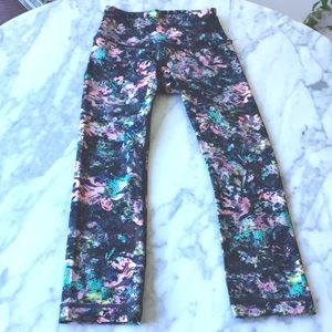 💕2 for $100 Lululemon cropped leggings